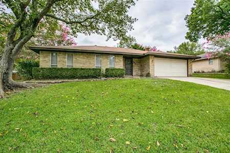 408 Davis Drive Desoto, TX 75115
