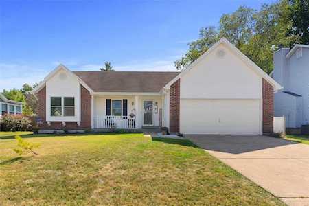 2160 Beckewith Trl Ofallon, MO 63368