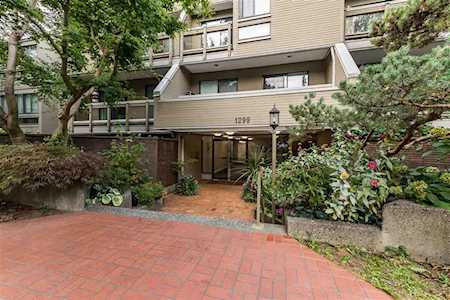 1299 W 7th Avenue #305 Vancouver, BC V6H 1B7