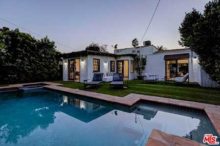 446 N Sweetzer Avenue Los Angeles, CA 90048