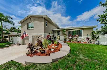 13575 Bellewood Ave Seminole, FL 33776