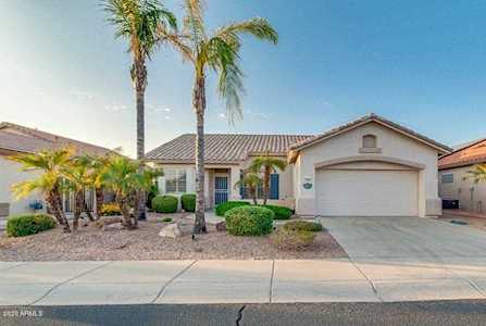 17646 N Coconino Drive Surprise, AZ 85374
