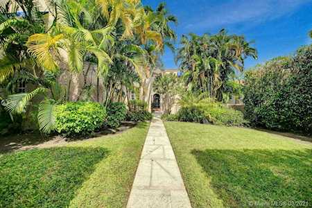 5455 Alton Rd Miami Beach, FL 33140