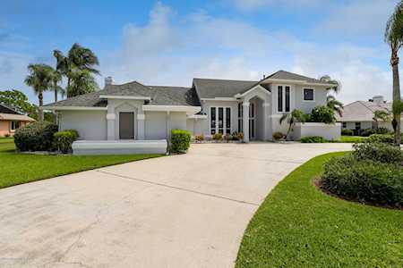 689 Spring Lake Drive Melbourne, FL 32940