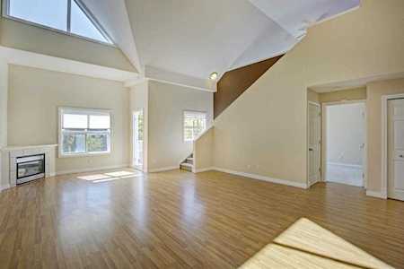 1631 28 Ave SW #405 Calgary, AB T2T 1J5