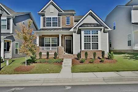 5077 Waterloo Dr Tega Cay, SC 29708