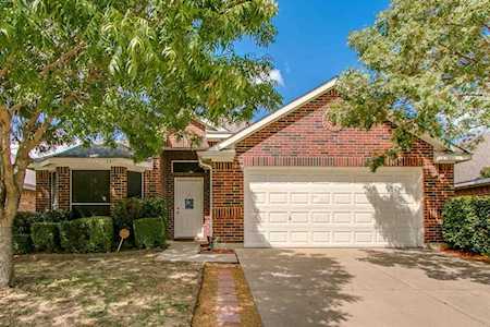 5417 Caribou Ridge Drive Watauga, TX 76137