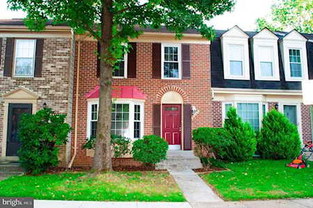 10245 Colony Park Dr Fairfax, VA 22032