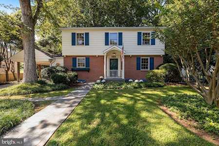 5502 Cromwell Dr Bethesda, MD 20816