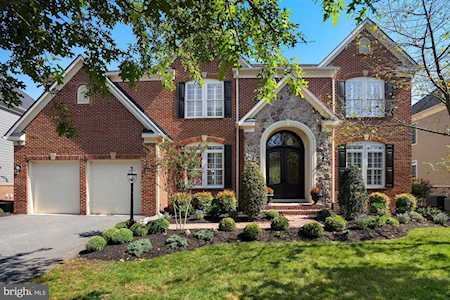 44220 Riverpoint Dr Leesburg, VA 20176
