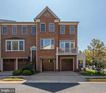 113 Morton Mills Ln Herndon, VA 20170