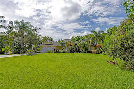 230 SE Ashley Oaks Way Stuart, FL 34997
