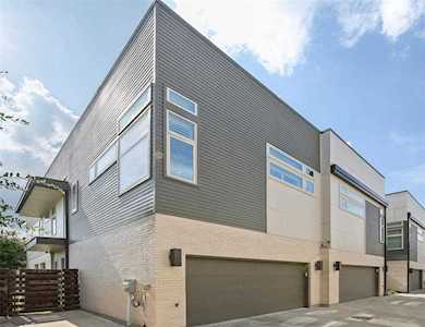 2203 Chunk Court Dallas, TX 75206