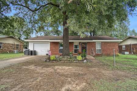 411 NE 11th Atkins, AR 72823