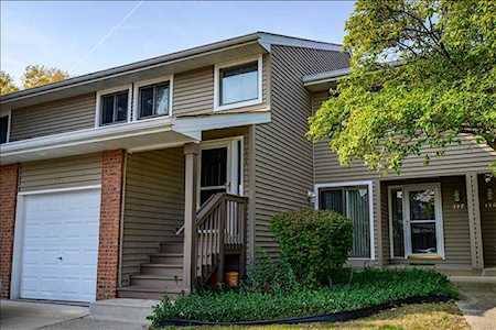 134 Autumn Ct #134 Buffalo Grove, IL 60089