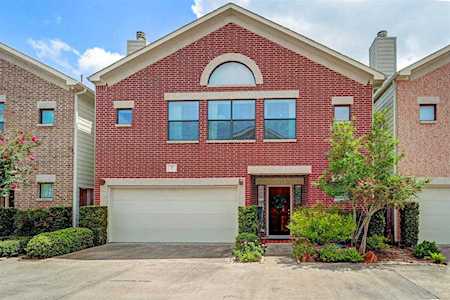650 Westcross St Houston, TX 77018