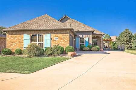 2009 Bridgeview Blvd Edmond, OK 73003