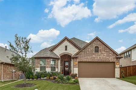 821 Summer Lane Mckinney, TX 75071