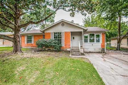 318 W Daugherty Drive Garland, TX 75041