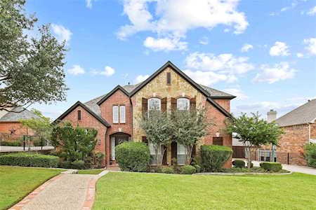 908 Excalibur Drive Highland Village, TX 75077