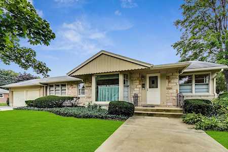 801 S Dunton Ave Arlington Heights, IL 60005