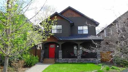 2235 Bowness Rd NW Calgary, AB T2N 3L4