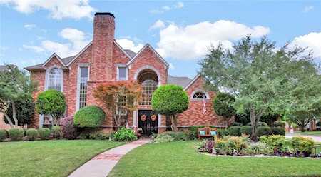 5924 BROADMEADE Drive Plano, TX 75093
