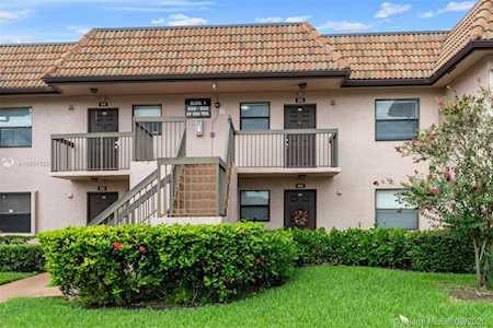 956 NW 106th Ter #204 Pembroke Pines, FL 33026