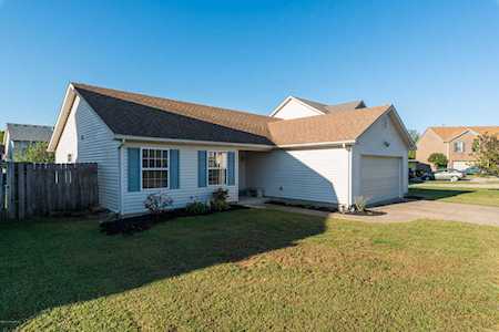 6616 Timberbend Dr Louisville, KY 40229