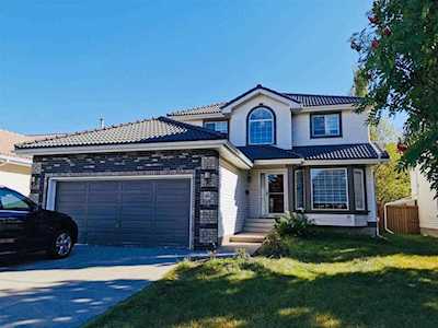 46 Edgevalley Close NW Calgary, AB T3A 5E4