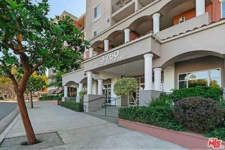 3750 Santa Rosalia Drive #207 Los Angeles, CA 90008