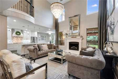 132 Sebastians RUN Austin, TX 78738