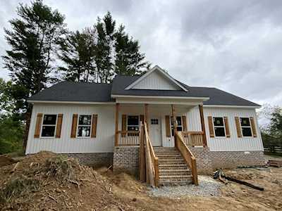 2762 Bellar Rd Greenbrier, TN 37073