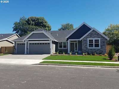 13006 SE Sprout Ln Milwaukie, OR 97222
