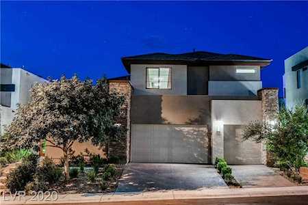 10313 Jade Point Dr Las Vegas, NV 89135