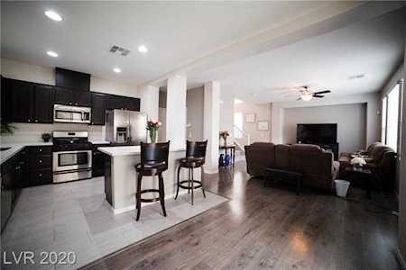 6184 Pine Banks Ct Las Vegas, NV 89141