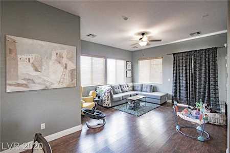 6566 Ditmars St Las Vegas, NV 89166