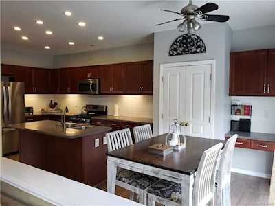 6120 The Meadows Ln Harrisburg, NC 28075
