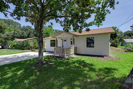 631 Begonia St Atlantic Beach, FL 32233