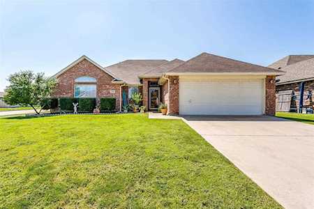 1001 Carlin Lane Burleson, TX 76028