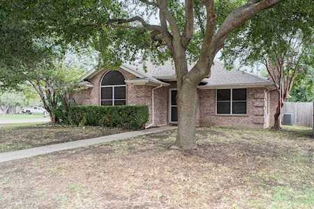 816 Vicksburg Lane Burleson, TX 76028