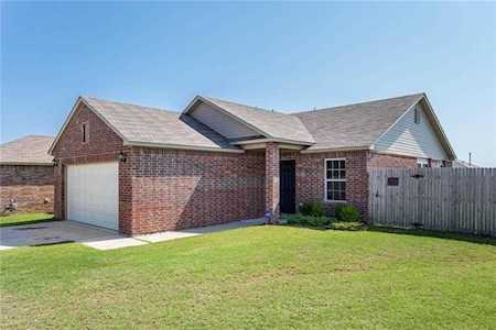 240 NE 21st Ct Newcastle, OK 73065