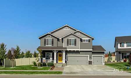 1060 W Flower Garden St. Meridian, ID 83642