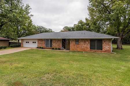 2604 Arapaho Place Denison, TX 75020
