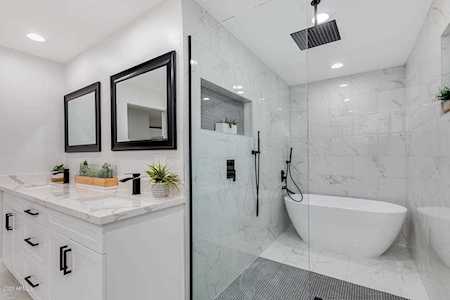 6320 N 4th Place Phoenix, AZ 85012