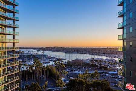 13600 Marina Pointe Drive #702 Marina Del Rey, CA 90292