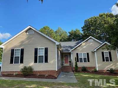 20 Camden Drive Youngsville, NC 27596