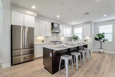 895 De Guigne Dr 2 Sunnyvale, CA 94085