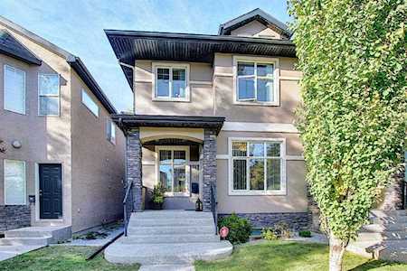 252 21 Ave NW Calgary, AB T2M 1J3