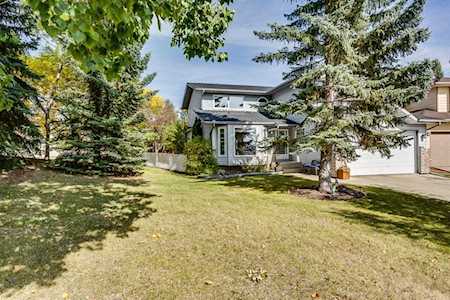1256 Sun Harbour Green SE Calgary, AB T2X 3C5